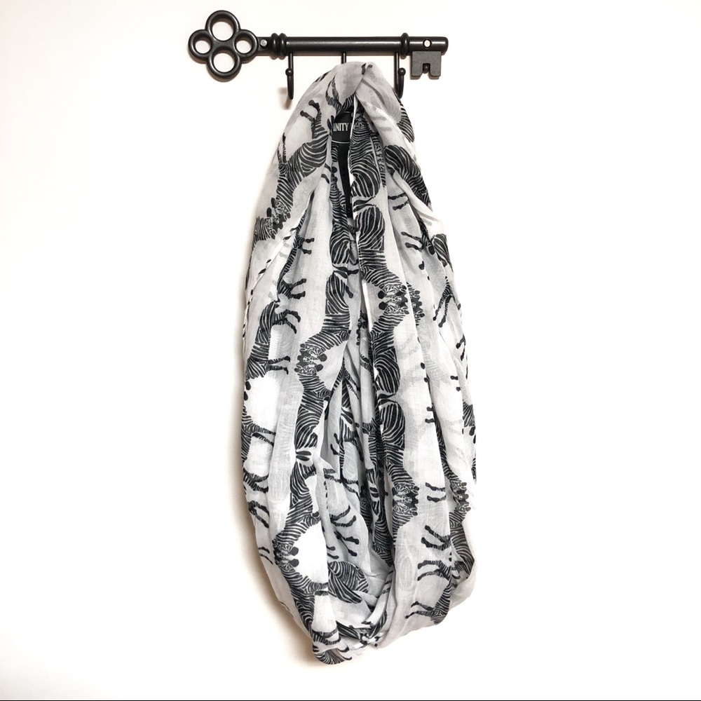NWOT Zebra Infinity Scarf
